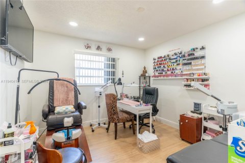 Купить виллу или дом в Майами, Флорида 3 спальни, 100.33м2, № 1998225 - фото 15