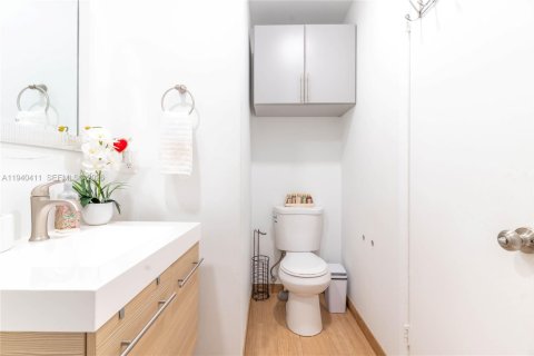 Купить виллу или дом в Майами, Флорида 3 спальни, 100.33м2, № 1998225 - фото 13