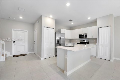 Touwnhouse à vendre à Coral Springs, Floride: 3 chambres, 124.86 m2 № 2289217 - photo 12