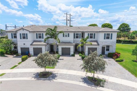 Touwnhouse à vendre à Coral Springs, Floride: 3 chambres, 124.86 m2 № 2289217 - photo 4