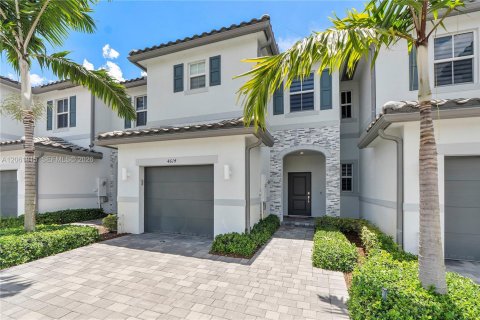 Touwnhouse à vendre à Coral Springs, Floride: 3 chambres, 124.86 m2 № 2289217 - photo 5
