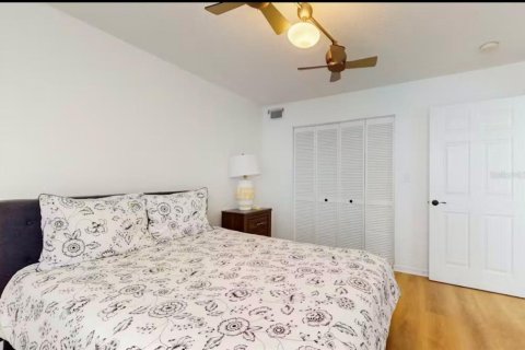 Adosado en venta en Kissimmee, Florida, 2 dormitorios, 94.02 m2 № 2096967 - foto 10