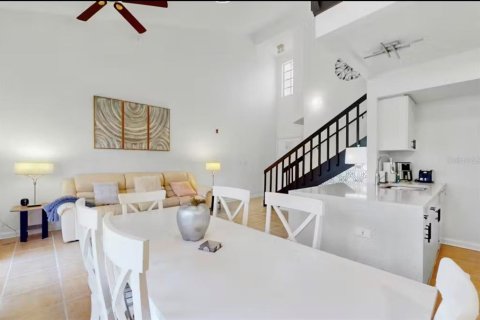 Adosado en venta en Kissimmee, Florida, 2 dormitorios, 94.02 m2 № 2096967 - foto 6