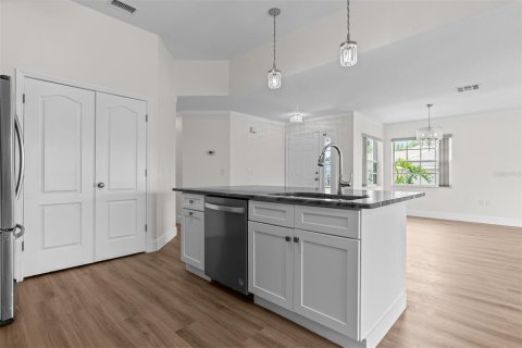 Купить виллу или дом в Сан-Антонио, Флорида 3 комнаты, 148.27м2, № 2217781 - фото 8