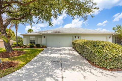 House in San Antonio, Florida 3 bedrooms, 148.27 sq.m. № 2217781