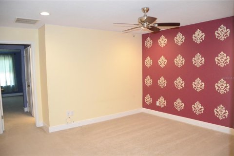 Townhouse in LAKESHORE in Lutz, Florida 3 bedrooms, 182.18 sq.m. № 1609967 - photo 17