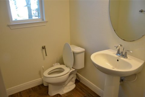 Townhouse in LAKESHORE in Lutz, Florida 3 bedrooms, 182.18 sq.m. № 1609967 - photo 11