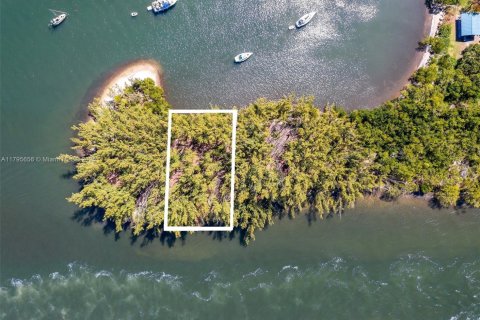 Land in Hollywood, Florida № 2071979 - photo 5