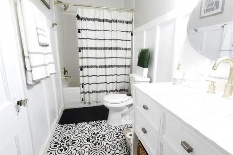 House in Daytona Beach, Florida 2 bedrooms, 92.9 sq.m. № 2208388 - photo 6
