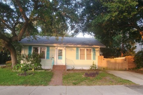 House in Daytona Beach, Florida 2 bedrooms, 92.9 sq.m. № 2208388