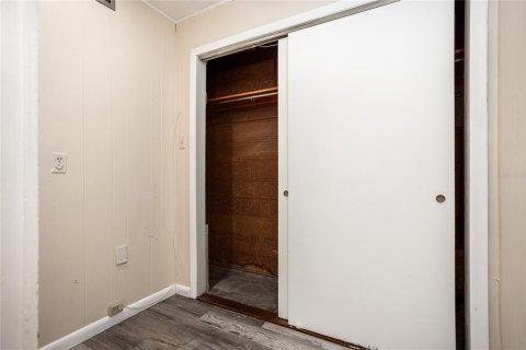 Immobilier commercial à vendre à Gainesville, Floride: 9 chambres, 400.59 m2 № 2422777 - photo 16