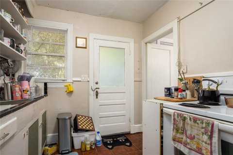Immobilier commercial à vendre à Gainesville, Floride: 9 chambres, 400.59 m2 № 2422777 - photo 24