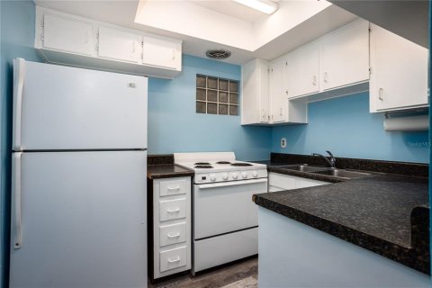 Immobilier commercial à vendre à Gainesville, Floride: 9 chambres, 400.59 m2 № 2422777 - photo 10