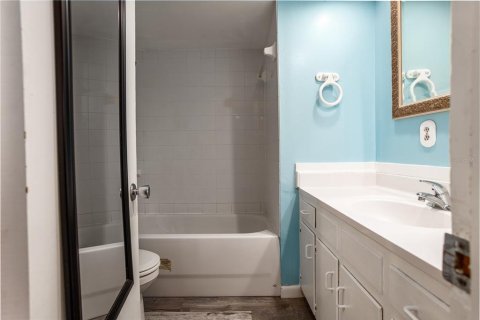 Immobilier commercial à vendre à Gainesville, Floride: 9 chambres, 400.59 m2 № 2422777 - photo 25
