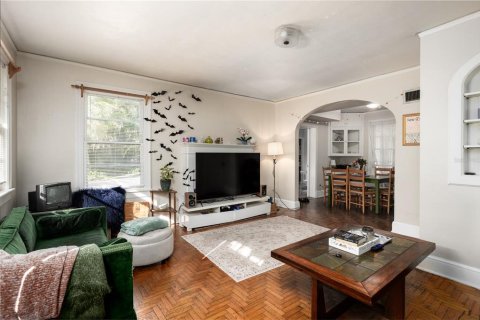 Immobilier commercial à vendre à Gainesville, Floride: 9 chambres, 400.59 m2 № 2422777 - photo 17