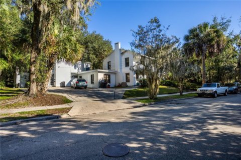Immobilier commercial à vendre à Gainesville, Floride: 9 chambres, 400.59 m2 № 2422777 - photo 2