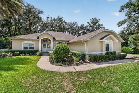 House in Ocala, Florida 3 bedrooms, 211.91 sq.m. № 2306300