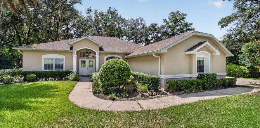 Villa ou maison à Ocala, Floride 3 chambres, 211.91 m2 № 2306300
