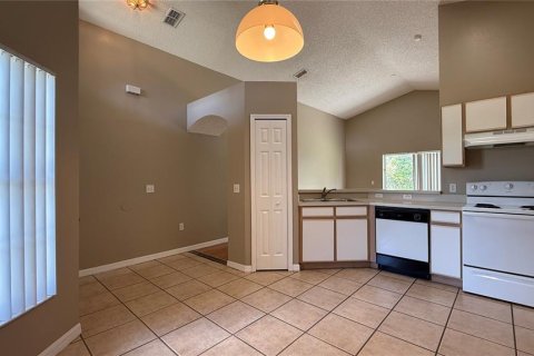 Casa en alquiler en Kissimmee, Florida, 3 dormitorios, 109.16 m2 № 1915552 - foto 6
