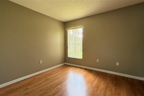 Casa en alquiler en Kissimmee, Florida, 3 dormitorios, 109.16 m2 № 1915552 - foto 21