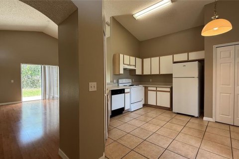 Casa en alquiler en Kissimmee, Florida, 3 dormitorios, 109.16 m2 № 1915552 - foto 3