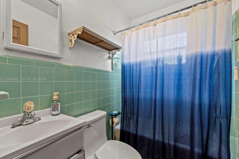 House in Homestead, Florida 3 bedrooms, 129.32 sq.m. № 2010444 - photo 16