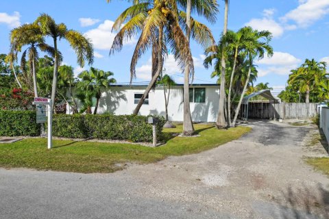 House in Homestead, Florida 3 bedrooms, 129.32 sq.m. № 2010444 - photo 4