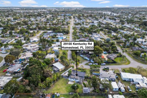 House in Homestead, Florida 3 bedrooms, 129.32 sq.m. № 2010444 - photo 3