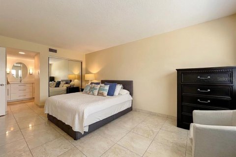 Condominio en venta en Tarpon Springs, Florida, 2 dormitorios, 98.94 m2 № 2406701 - foto 26