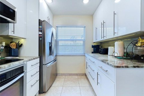 Condominio en venta en Tarpon Springs, Florida, 2 dormitorios, 98.94 m2 № 2406701 - foto 21