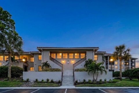 Condominio en Tarpon Springs, Florida, 2 dormitorios  № 2406701