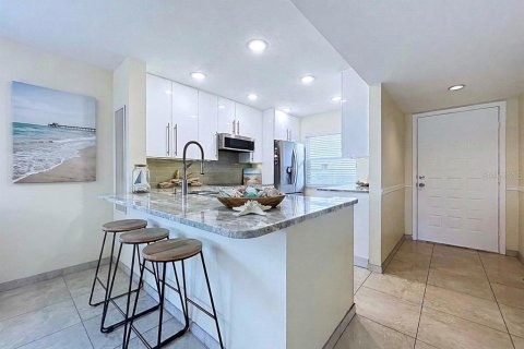 Condominio en venta en Tarpon Springs, Florida, 2 dormitorios, 98.94 m2 № 2406701 - foto 9