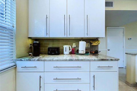 Condominio en venta en Tarpon Springs, Florida, 2 dormitorios, 98.94 m2 № 2406701 - foto 22