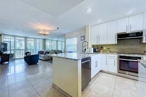Condominio en venta en Tarpon Springs, Florida, 2 dormitorios, 98.94 m2 № 2406701 - foto 19
