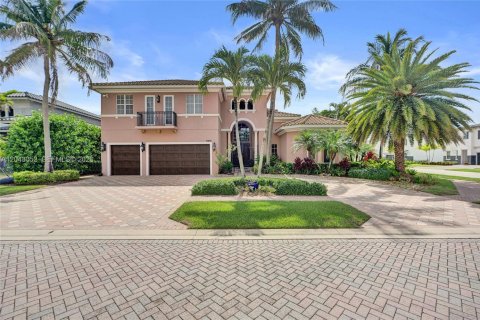 House in Boynton Beach, Florida 6 bedrooms, 421.59 sq.m. № 2181429 - photo 17