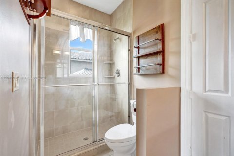 House in Boynton Beach, Florida 6 bedrooms, 421.59 sq.m. № 2181429 - photo 23