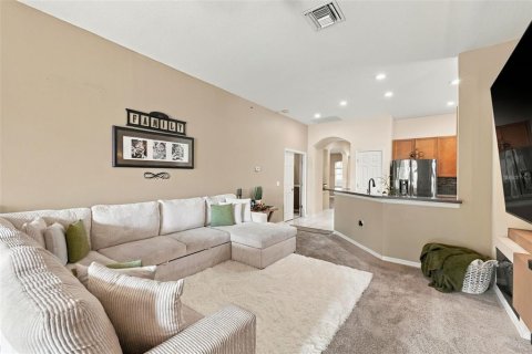 Villa ou maison à vendre à Zephyrhills, Floride: 4 chambres, 193.24 m2 № 2407159 - photo 7