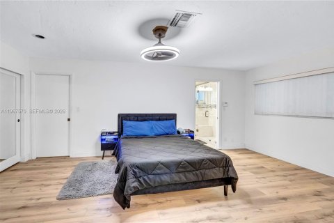 Villa ou maison à vendre à Hollywood, Floride: 6 chambres, 318.1 m2 № 2029692 - photo 8
