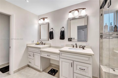 Villa ou maison à vendre à Hollywood, Floride: 6 chambres, 318.1 m2 № 2029692 - photo 9