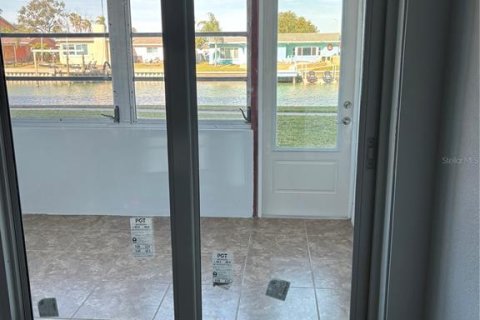 Condominio en alquiler en Madeira Beach, Florida, 1 dormitorio, 75.72 m2 № 2218070 - foto 9