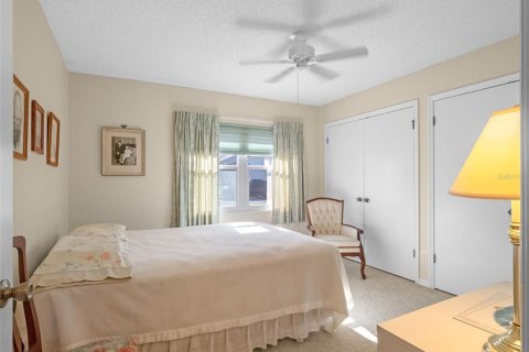 Casa en venta en Leesburg, Florida, 3 dormitorios, 175.59 m2 № 1912969 - foto 18