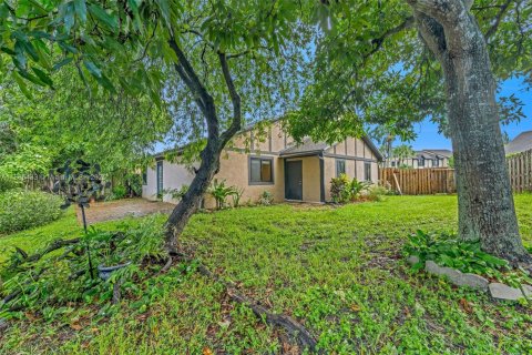 Casa en venta en Sunrise, Florida, 4 dormitorios, 158.58 m2 № 1932839 - foto 29