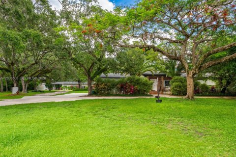 Immobilier commercial à vendre à Homestead, Floride № 2089413 - photo 15