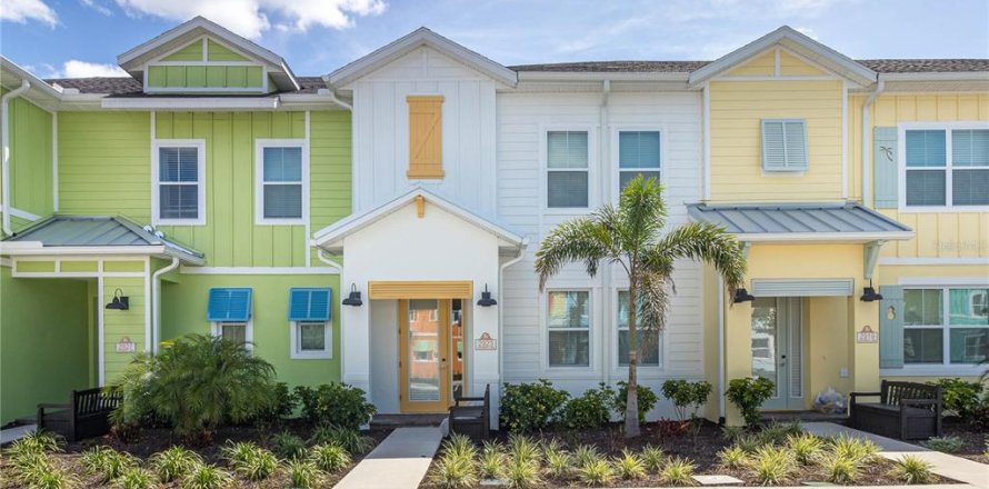 Adosado en Kissimmee, Florida 3 dormitorios, 143.53 m2 № 1767662