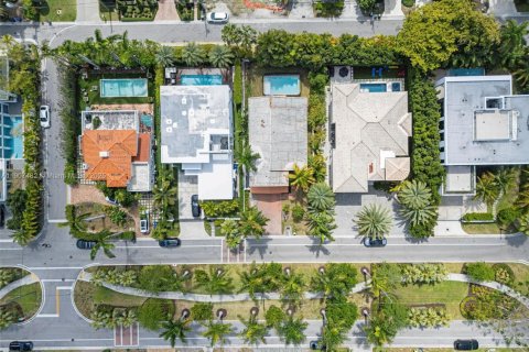 Casa en alquiler en Miami Beach, Florida, 4 dormitorios, 274.06 m2 № 2012544 - foto 24