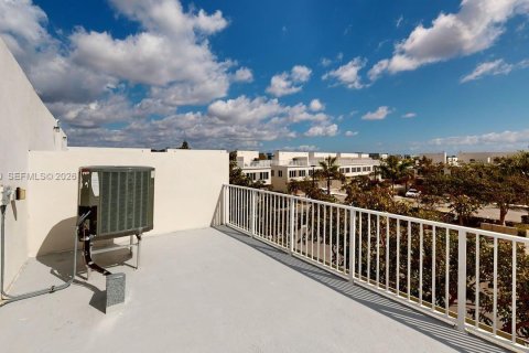 Купить таунхаус в Хомстед, Флорида 4 спальни, 131.74м2, № 2032016 - фото 14