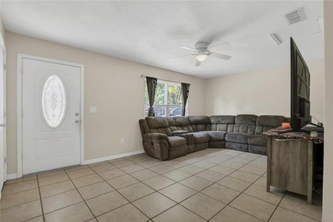 House in Bartow, Florida 3 bedrooms, 112.88 sq.m. № 1662410 - photo 4