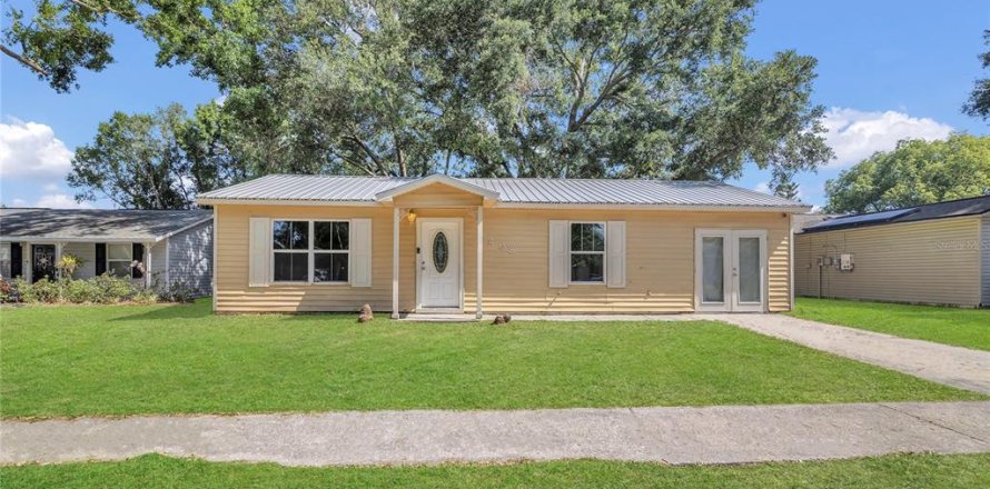 House in Bartow, Florida 3 bedrooms, 112.88 sq.m. № 1662410