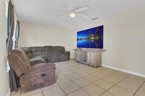 House in Bartow, Florida 3 bedrooms, 112.88 sq.m. № 1662410 - photo 5