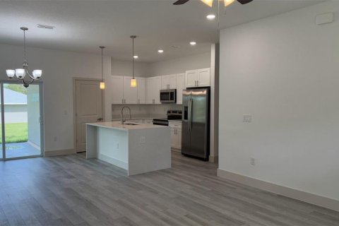Villa ou maison à vendre à Citrus Springs, Floride: 4 chambres, 144.09 m2 № 1905644 - photo 3